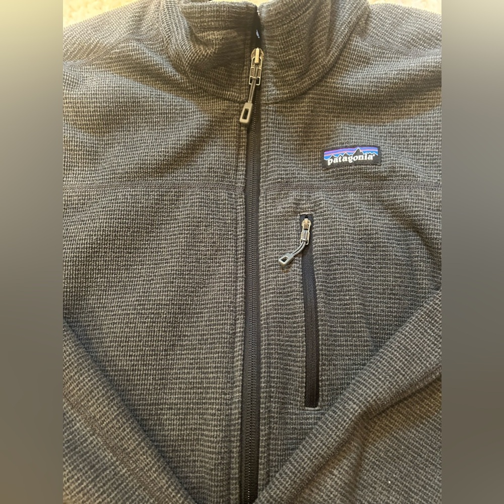 Patagonia Zip up fleece! Grey, Size Small